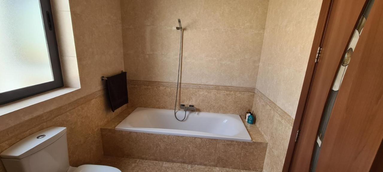 Large Apartment In Marsascala. Sleeps 6 Marsaskala Ngoại thất bức ảnh