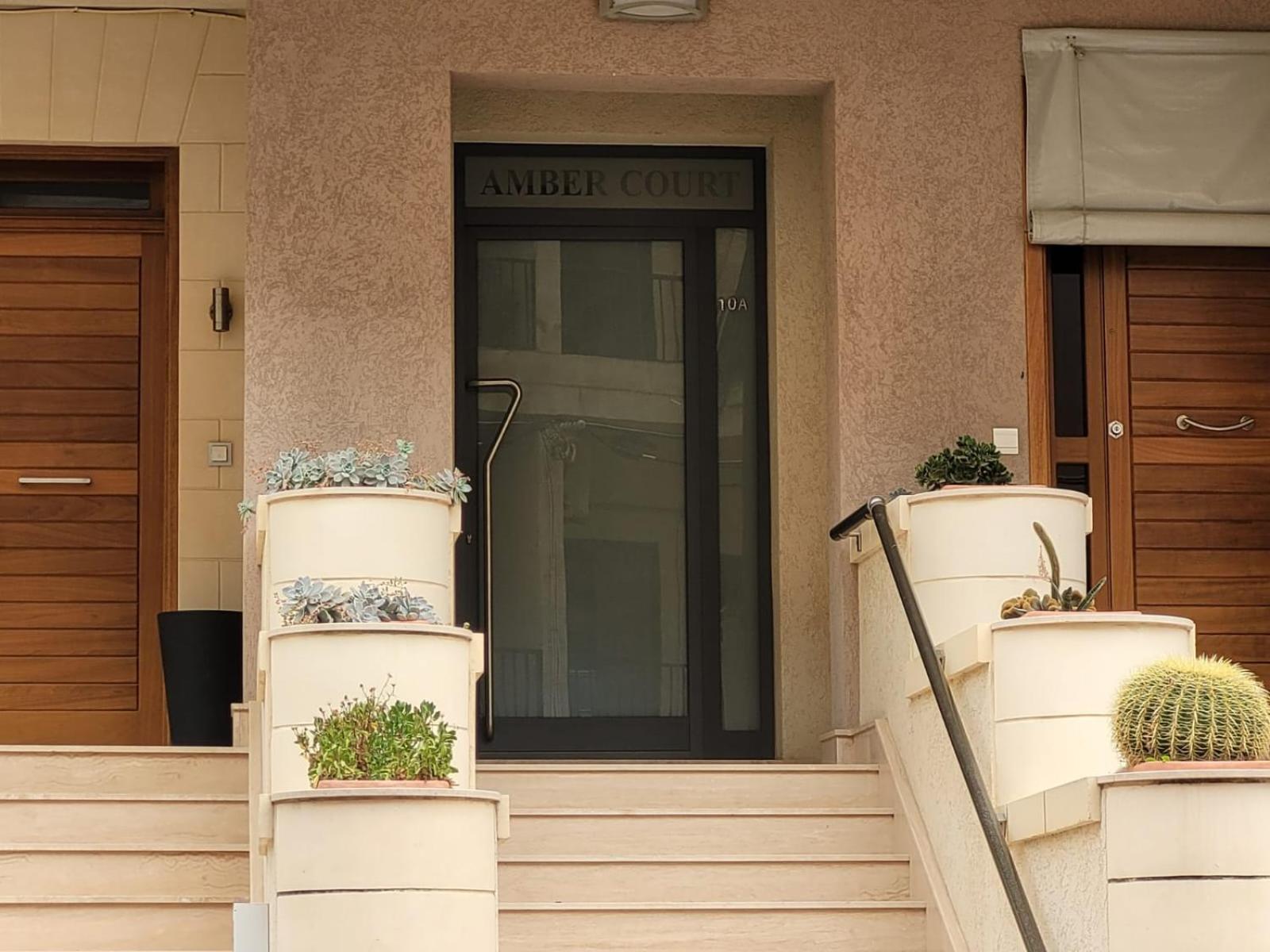 Large Apartment In Marsascala. Sleeps 6 Marsaskala Ngoại thất bức ảnh