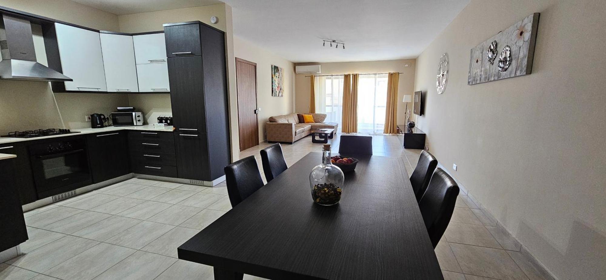 Large Apartment In Marsascala. Sleeps 6 Marsaskala Ngoại thất bức ảnh