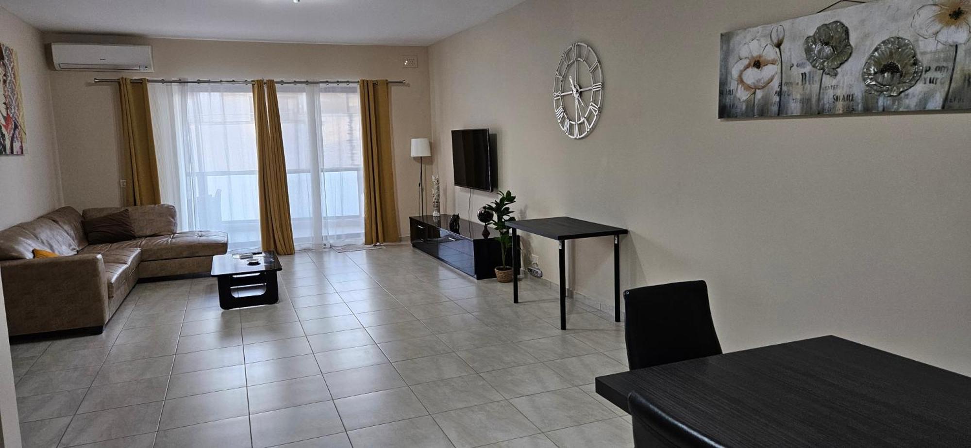 Large Apartment In Marsascala. Sleeps 6 Marsaskala Ngoại thất bức ảnh